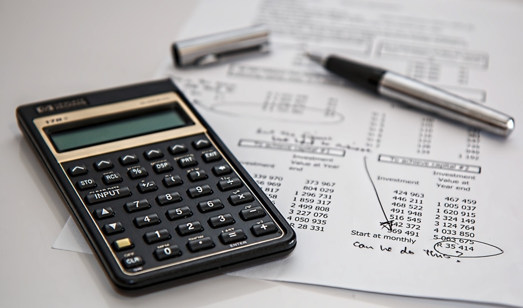 Cum economisești eficient chiar dacă ai un salariu mediu