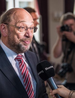 declarațiile contradictorii în presă